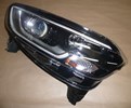 Reflektor Renault Kadjar prawy