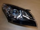 Reflektor Renault Megane III prawy Xenon czarny
