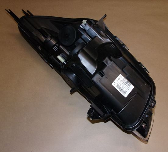 Reflektor Renault Clio IV prawy