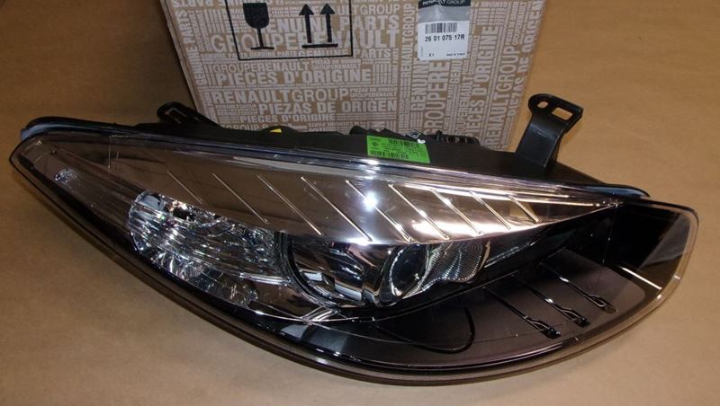 Reflektor Renault Fluence prawy Xenon