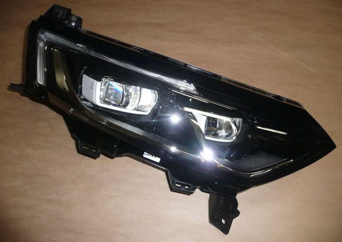 Reflektor Renault Koleos II prawy