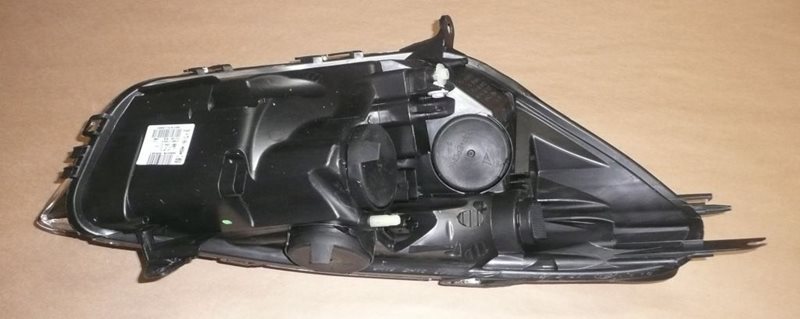 Reflektor Renault Clio IV lewy