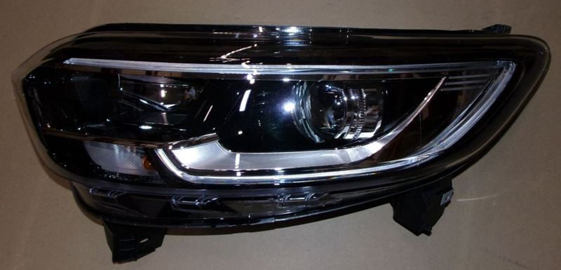 Reflektor Renault Kadjar lewy