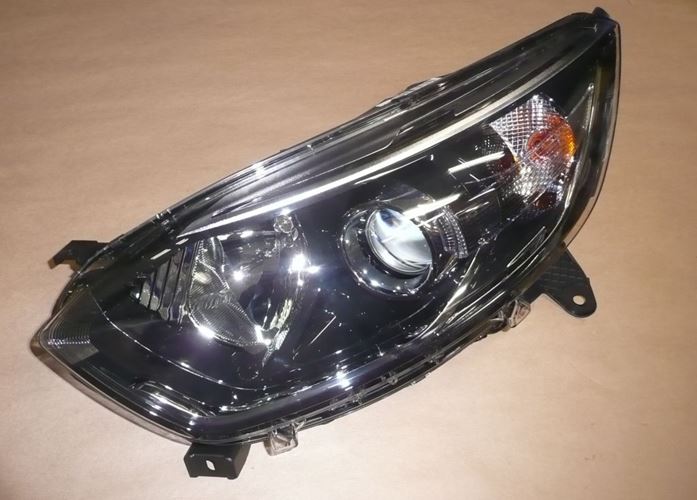 Reflektor Renault Captur lewy