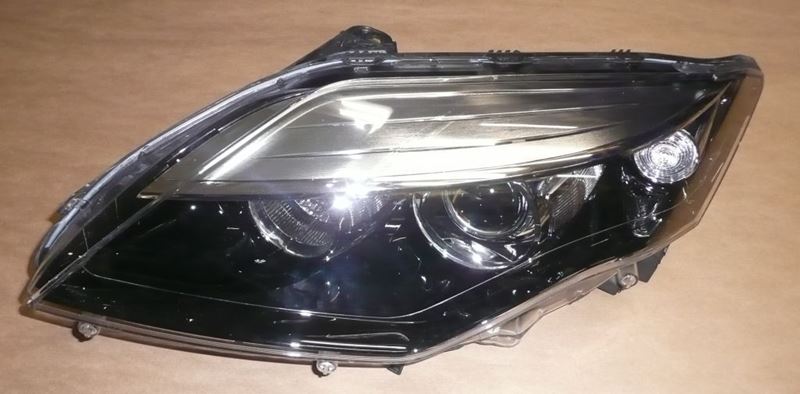Reflektor Renault Laguna III lewy