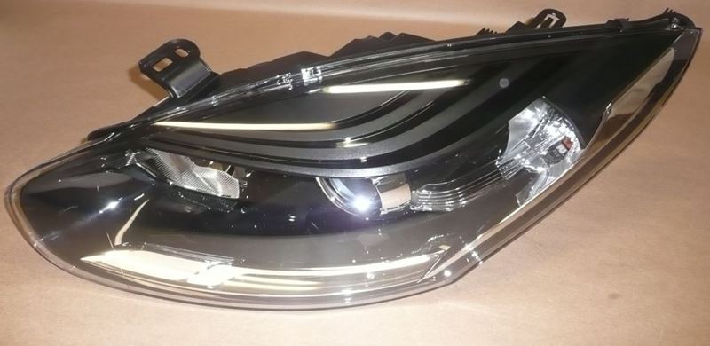 Reflektor Renault Megane III lewy
