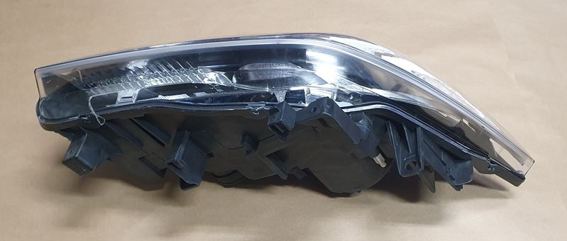 Reflektor Renault Megane II lewy