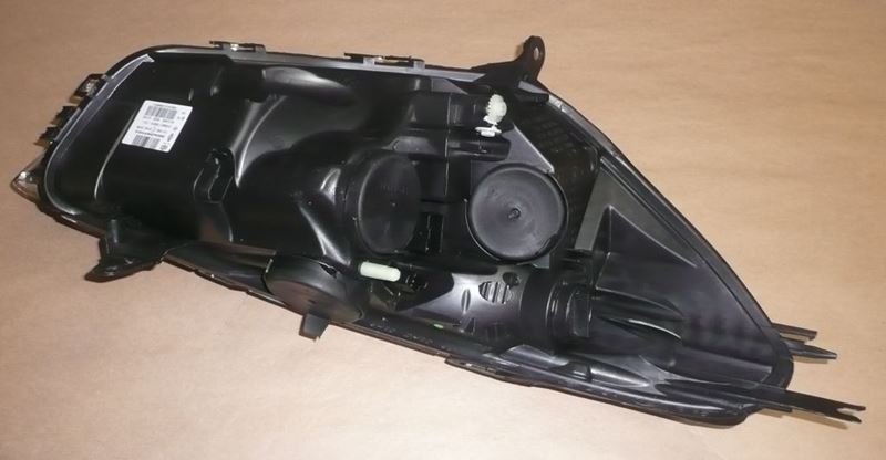Reflektor Renault Clio IV lewy