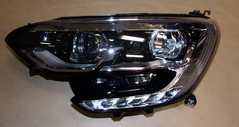 Reflektor Renault Megane IV lewy