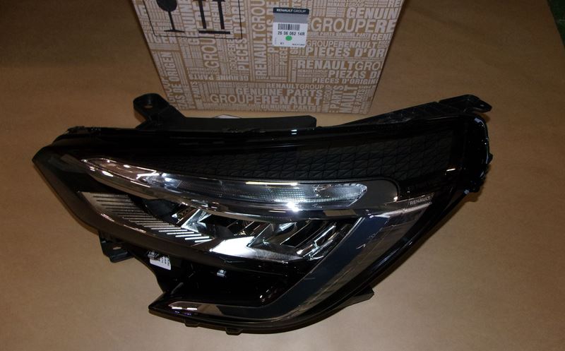 Reflektor Renault Clio V lewy