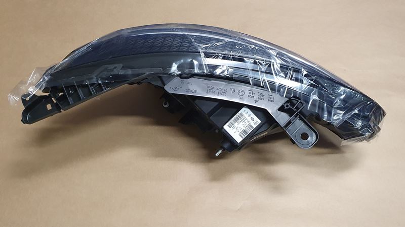 Reflektor LED Lewy Pure Vision Oryginał Renault Clio V