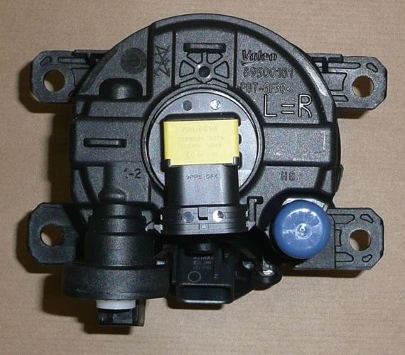 Lampa przeciwmgłowa Renault Megane III przód