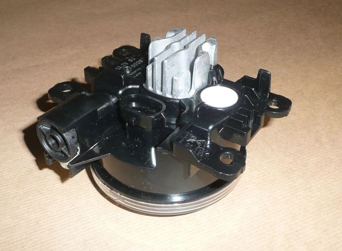 Lampa przeciwmgłowa Renault Clio IV przód prawa