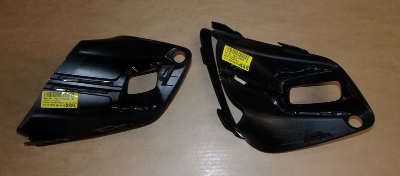 Kratka halogenów Renault Clio V chrom komplet
