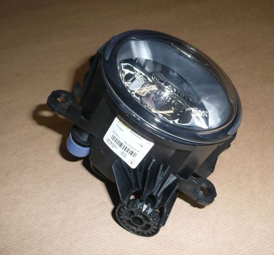 Lampa przeciwmgłowa Renault Trafic III lewa
