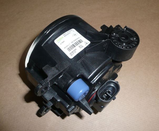 Lampa przeciwmgłowa Renault Trafic III lewa