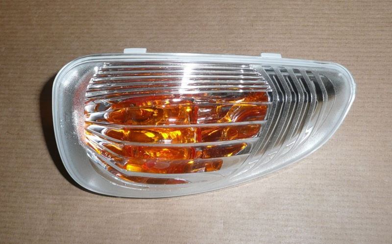Lampka kierunkowskazu Renault Master III prawa