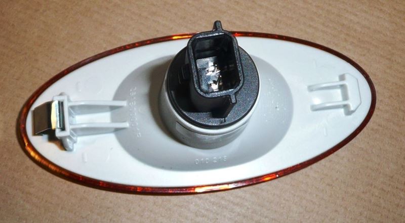 Lampka obrysowa Renault Master III
