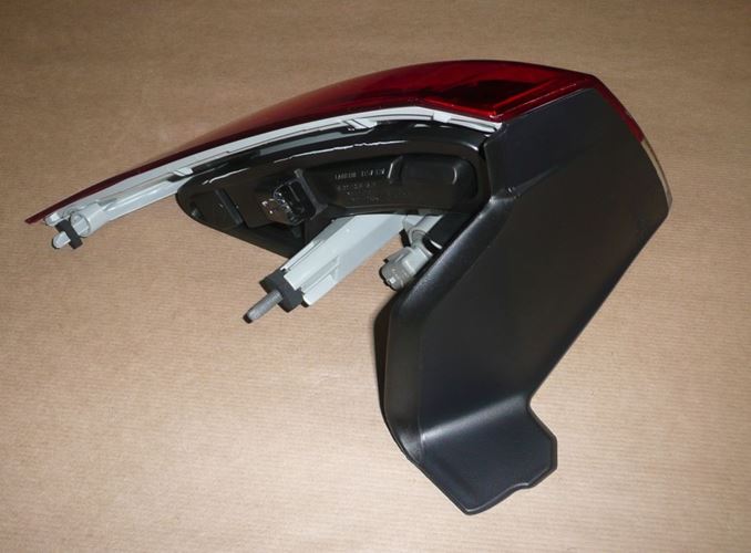 Lampa tylna Renault Laguna III prawa