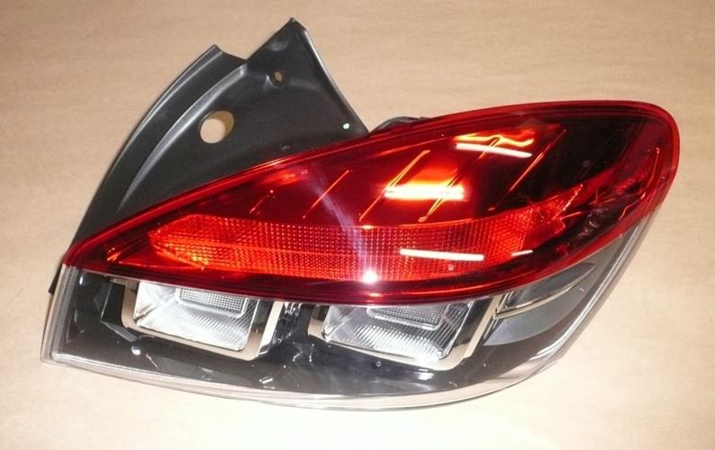 Lampa tylna Renault Megane III prawa