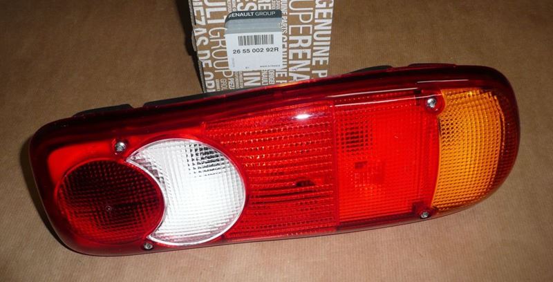 Lampa tylna Renault Master III prawa