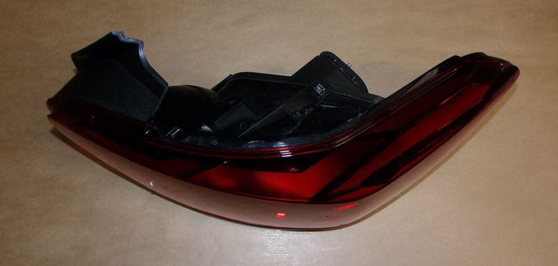 Lampa tylna Dacia Logan III 21> prawa