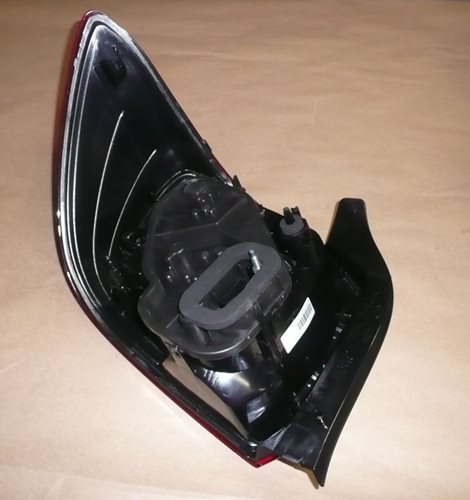 Lampa tylna Dacia Logan II prawa