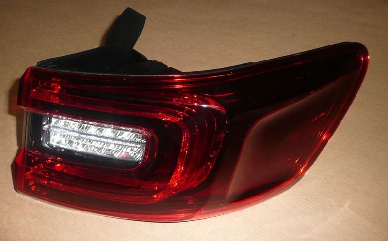 Lampa tylna Renault Talisman prawa w błotnik