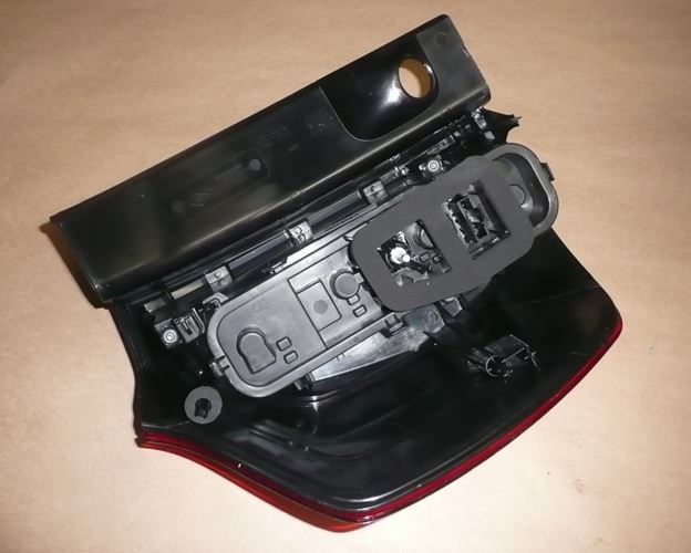 Lampa tylna Dacia Logan II prawa