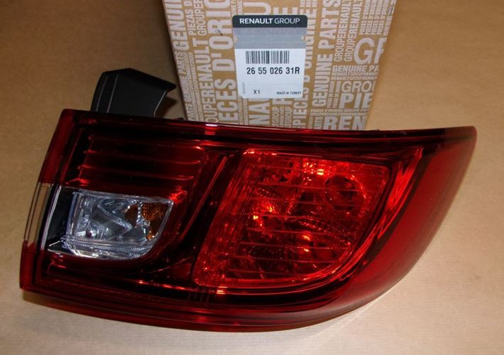 Lampa tylna Renault Clio IV 12-17 prawa