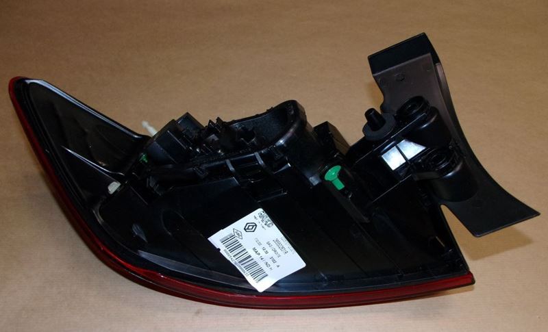 Lampa tylna Renault Clio IV 12-17 prawa