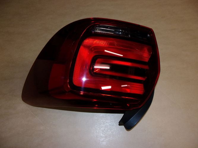 Lampa tylna Renault Thalia III