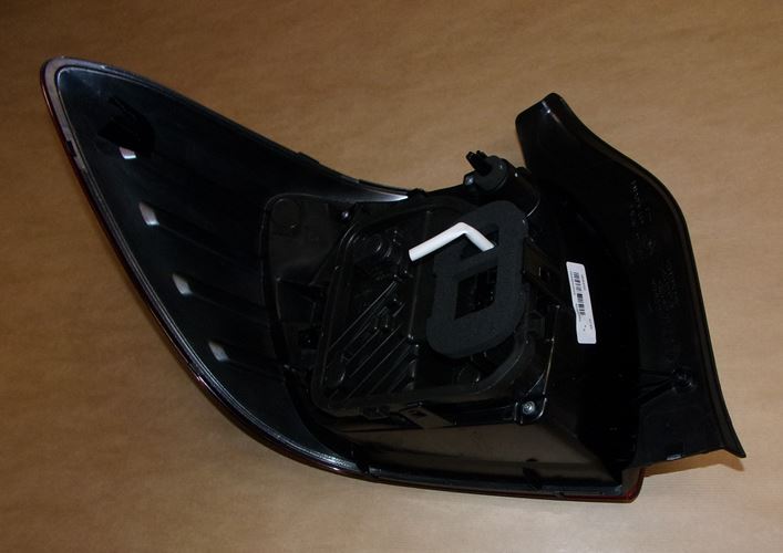 Lampa tylna Renault Thalia III