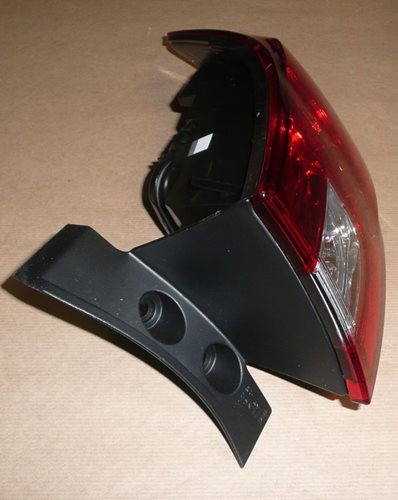 Lampa tylna Renault Clio IV prawa