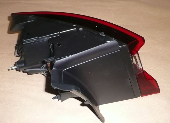 Lampa tylna Renault Megane IV prawa