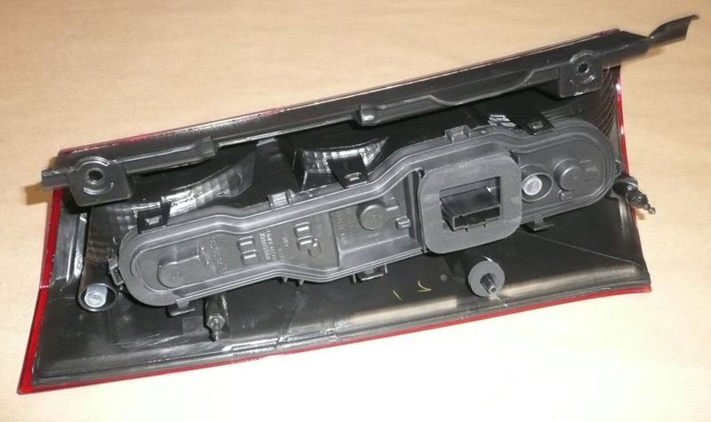 Lampa tylna Dacia Dokker prawa