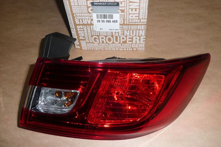 Lampa tylna Renault Clio IV prawa