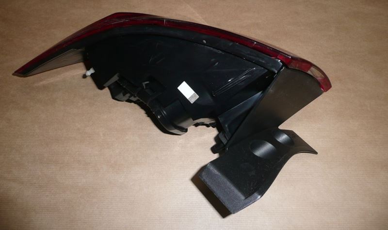 Lampa tylna Renault Clio IV prawa