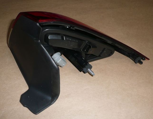 Lampa tylna Renault Laguna III lewa