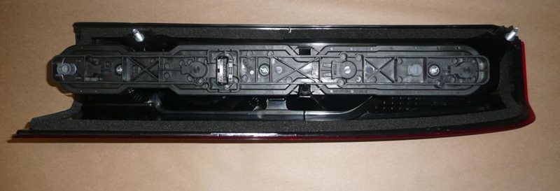 Lampa tylna zespolona Renault Master III lewa