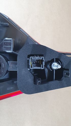 Lampa tylna Renault Espace IV lewa w klapę