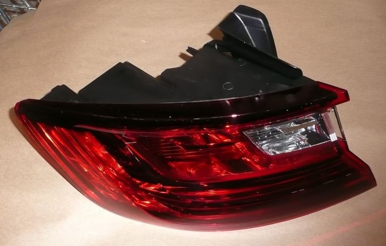 Lampa tylna Renault Megane IV lewa