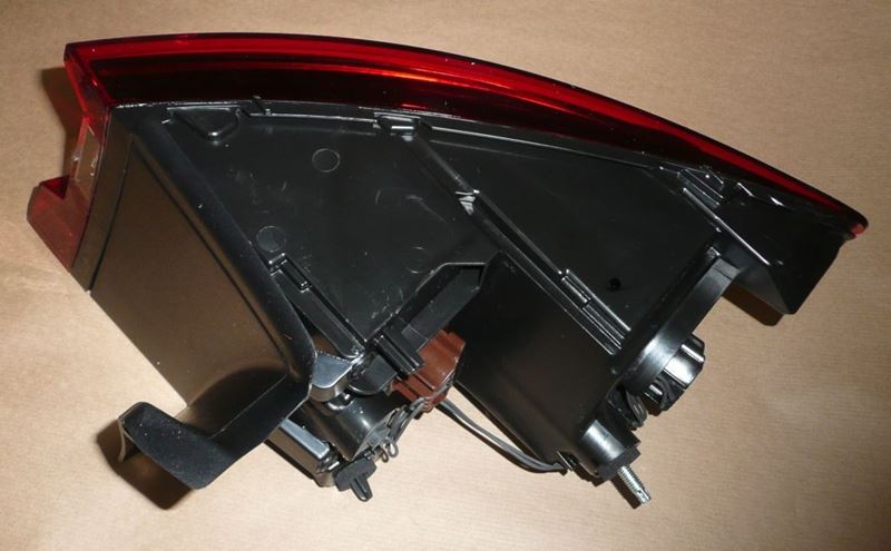 Lampa tylna Renault Megane IV lewa