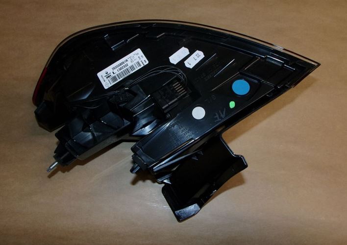 Lampa tylna Renault Megane IV lewa