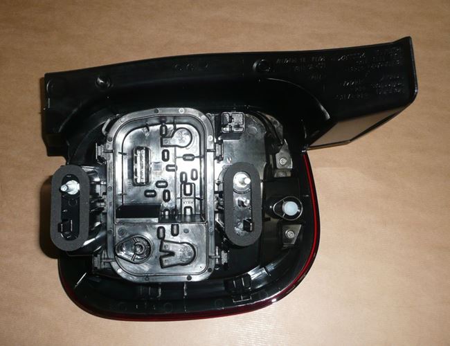 Lampa tylna Dacia Duster II lewa