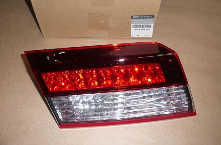 Lampa tylna zespolona Renault Laguna III lewa