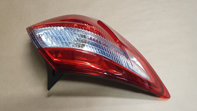 Lampa Tylna Lewa Zewnętrzna Oryginał Nissan Qashqai