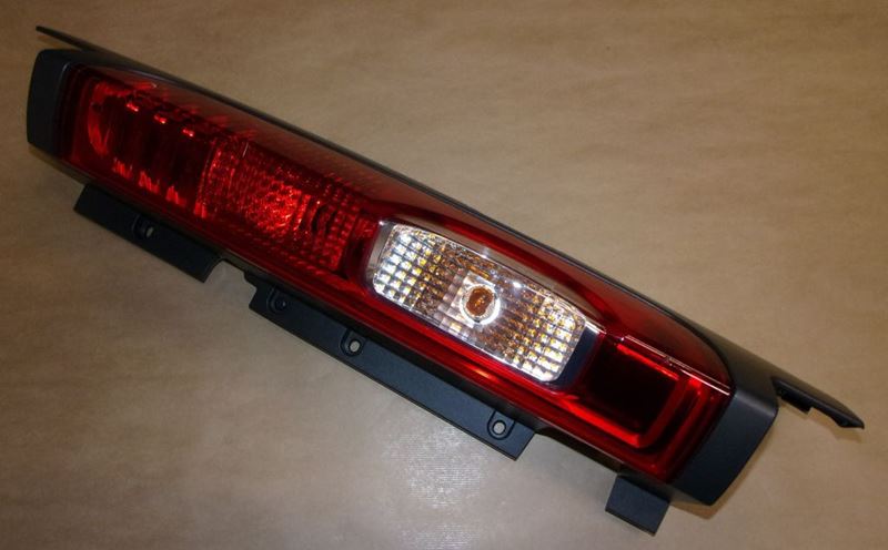 Lampa tylna Renault Trafic II prawa