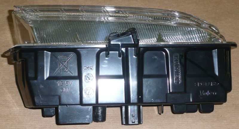 Lampa jazdy dziennej LED Renault Clio IV prawe