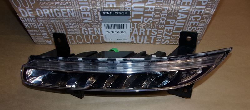 Lampa jazdy dziennej LED Renault Fluence prawe